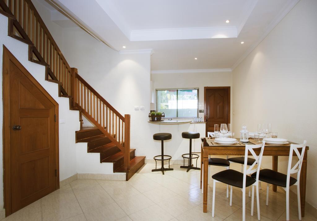Ashford Villas Cosy Beach Pattaya Esterno foto