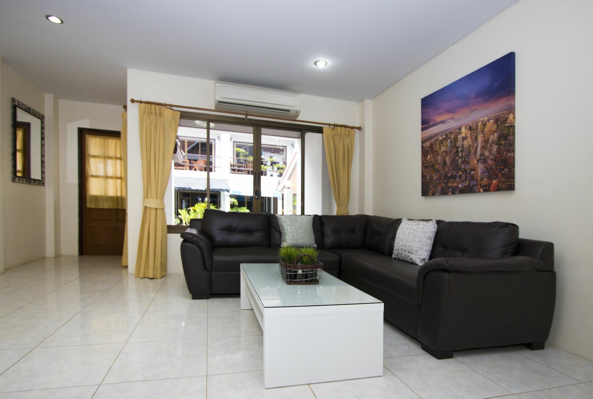 Ashford Villas Cosy Beach Pattaya Esterno foto