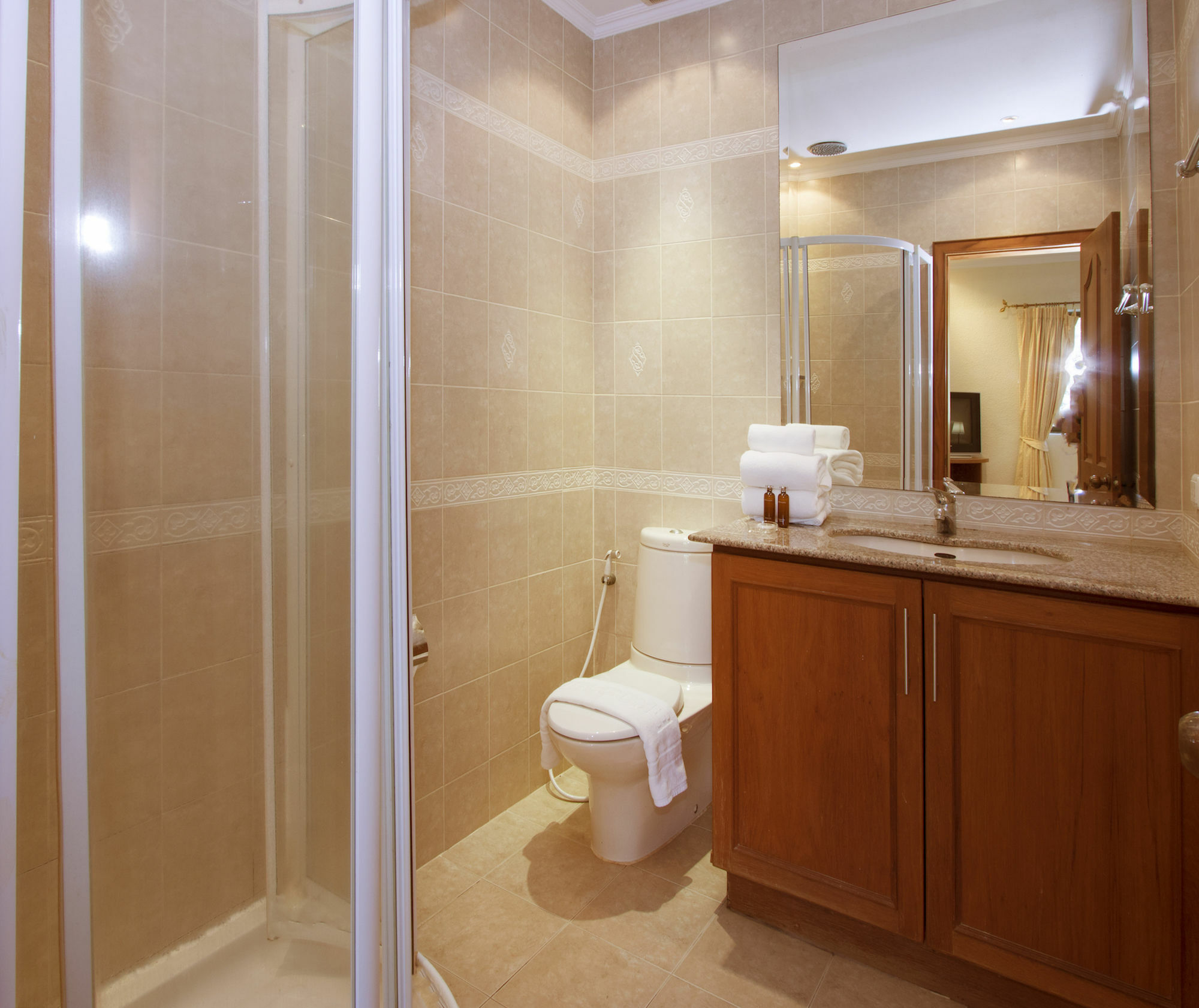 Ashford Villas Cosy Beach Pattaya Esterno foto
