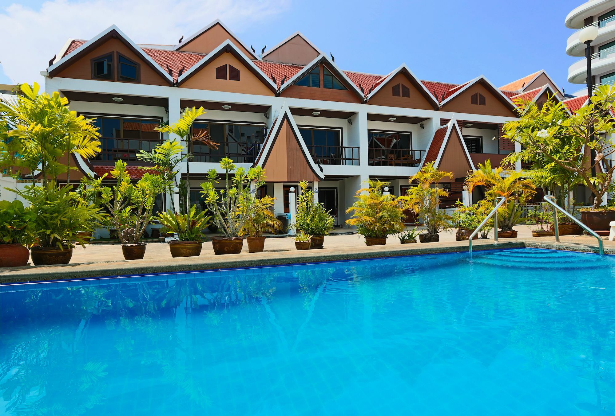 Ashford Villas Cosy Beach Pattaya Esterno foto
